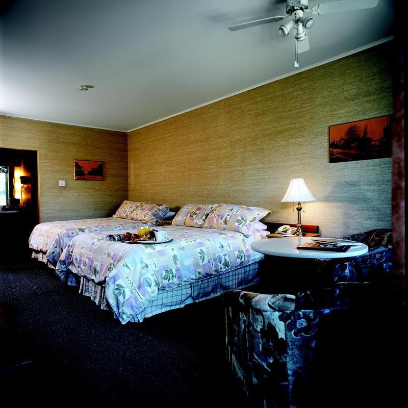 Paul'S Motor Inn Victoria Exterior photo